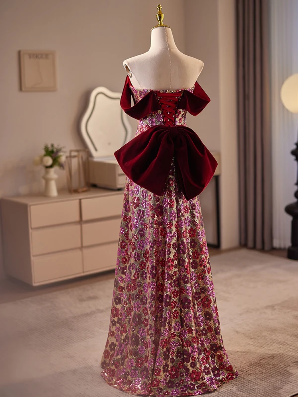 Sparkly Burgundy Sequins Flower Prom Dresses 2024 A-Line / Princess Off-The-Shoulder Short Sleeve Backless Bow Floor-Length / Long Prom Formal Dresses