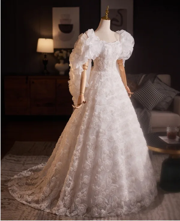 Elegante Weiß Applikationen Brautkleider / Hochzeitskleider 2025 A Linie Bandeau Ärmellos Rückenfreies Mit Schal Sweep / Pinsel Zug