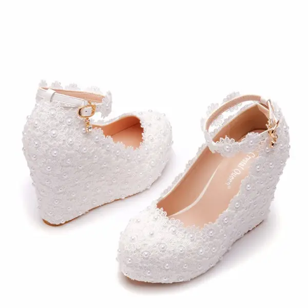 Inhabituel Blanche Perle En Dentelle Fleur Chaussure De Mariée 2022 10 cm Compensées À Bout Rond Mariage Talons Hauts