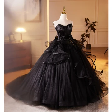 Fashion Black Appliques Cascading Ruffles Prom Dresses 2024 Ball Gown Strapless Sleeveless Backless Court Train Prom Formal Dresses