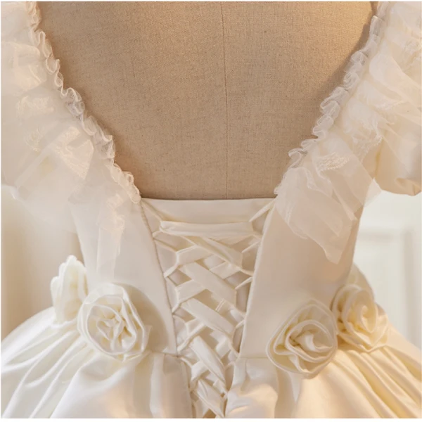 Elegant White Appliques Satin Wedding Dresses 2023 Ball Gown Scoop Neck Puffy Short Sleeve Backless Sweep Train Wedding