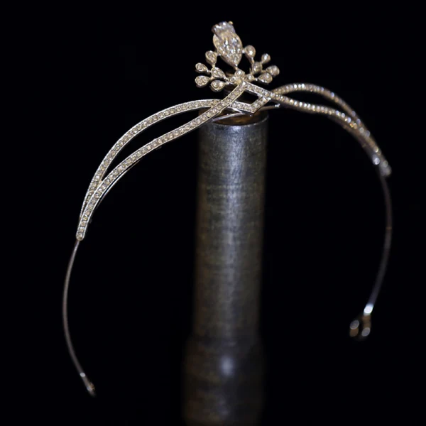 Eenvoudige Zilveren Rhinestone Tiara Bruids Haaraccessoires 2022 Zirkonium Legering Huwelijk Tiara
