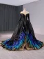 Ungewöhnlich Luxus / Herrlich Schwarz Perlenstickerei Pailletten Multifarben Feder Ballkleider 2024 Ballkleid Rundhalsausschnitt Lange Ärmel Hof-Schleppe Ball Festliche Kleider