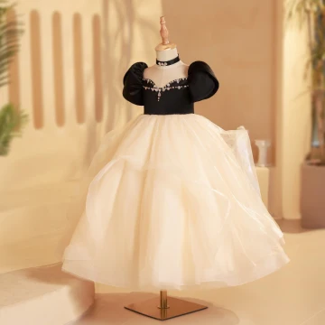 Élégant Noire Faux Diamant Anniversaire Robe Ceremonie Fille 2024 Robe Boule Encolure Dégagée Gonflée Manches Courtes Dos Nu Longue