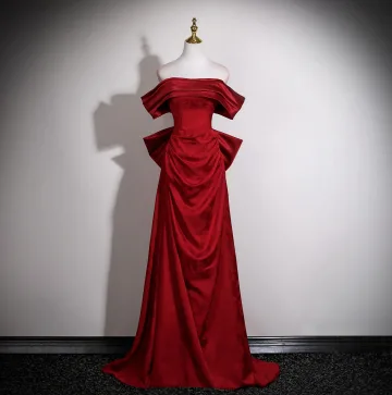 Élégant Bordeaux Satin Robe De Bal 2025 Princesse De L Épaule Manches Courtes Dos Nu Noeud Train De Balayage Robe De Ceremonie