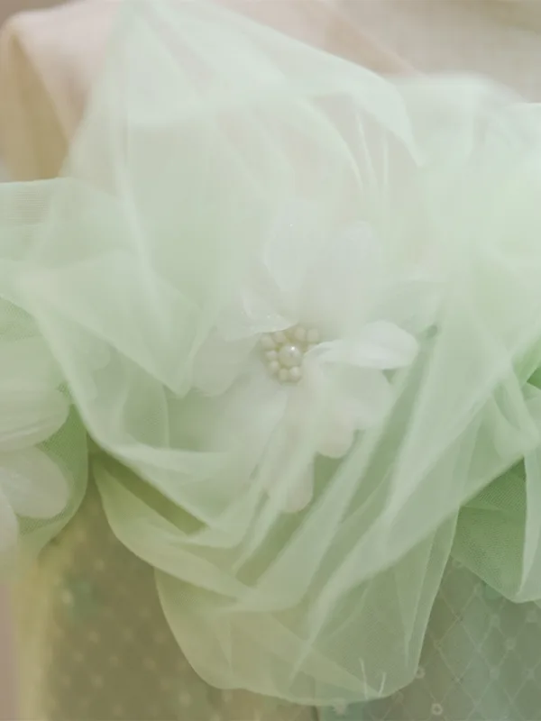 Simple Vert Cendré Paillettes Anniversaire Robe Ceremonie Fille 2024 Princesse Encolure Dégagée Volants Manches Courtes Noeud Ceinture Dos Nu Longue