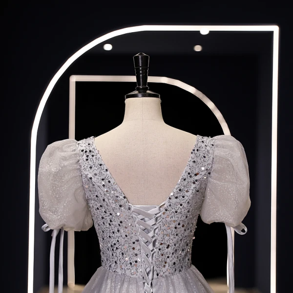 Scintillantes Argenté Gris Glitter Paillettes Robe De Bal 2023 Princesse Encolure Dégagée Manches Courtes Dos Nu Longue Promo Robe De Ceremonie