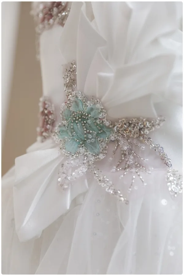 Chic / Beautiful White Short Beading Appliques Sequins Birthday Flower Girl Dresses 2024 Ball Gown Scoop Neck Sleeveless Tulle