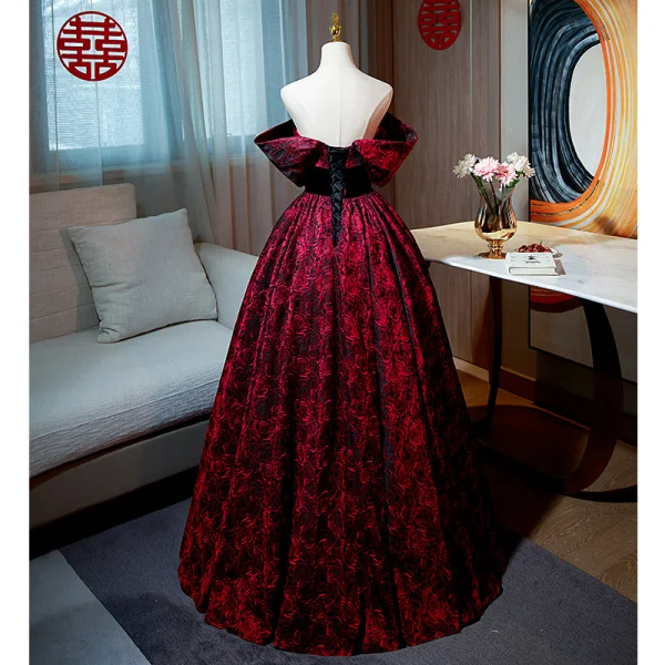 Vintage / Retro Burgundy Printing Prom Dresses 2022 A-Line / Princess Off-The-Shoulder Puffy Short Sleeve Backless Floor-Length / Long Formal Dresses