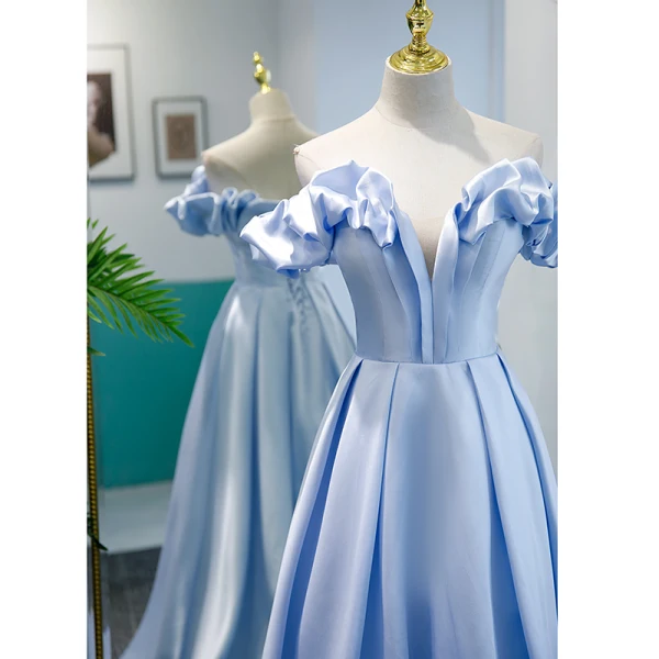 Elegante Himmelblau Ballkleider 2021 A Linie Gekreuzte Träger Rüschen Einfarbig Satin Off Shoulder Lange Tanzen Festliche Kleider