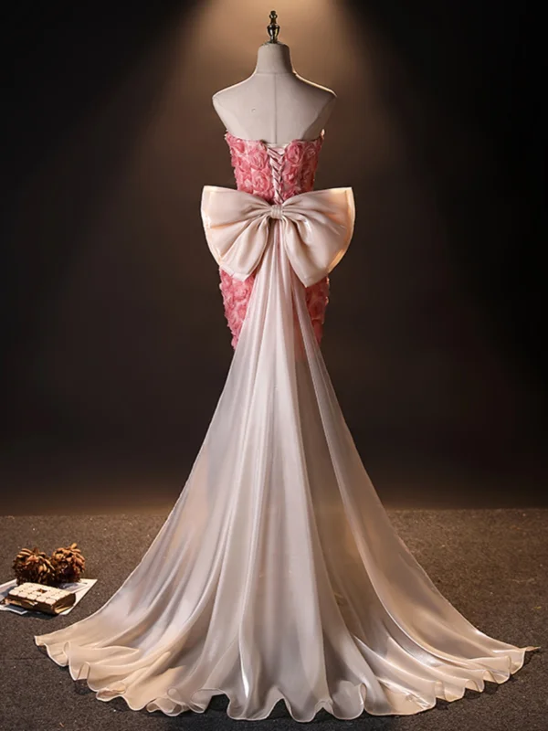 Sexy Rougissant Rose Perlage Volants Fleur Robe De Soirée 2024 Trompette / Sirène Bustier Sans Manches Dos Nu Noeud Train De Balayage Soirée Robe De Ceremonie