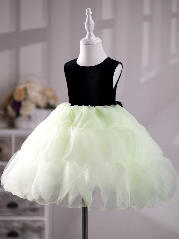 Charmant Vert Cendré Volants en Cascade Anniversaire Robe Ceremonie Fille 2024 Robe Boule Encolure Dégagée Sans Manches Dos Nu Noeud Courte