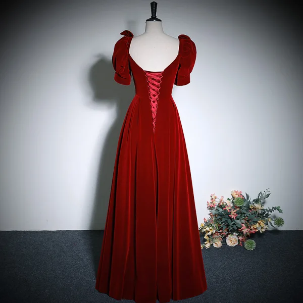 Elegant Burgundy Velvet A-Line / Princess Prom Dresses 2023 Square Neckline Short Sleeve Backless Floor-Length / Long Prom Formal Dresses