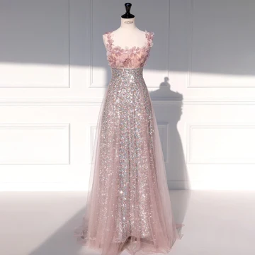 Charmig Rodnande Rosa Paljetter Appliqués Aftonklänningar 2023 Prinsessa Spaghettiband Ärmlös Halterneck Långa Afton Formella Klänningar
