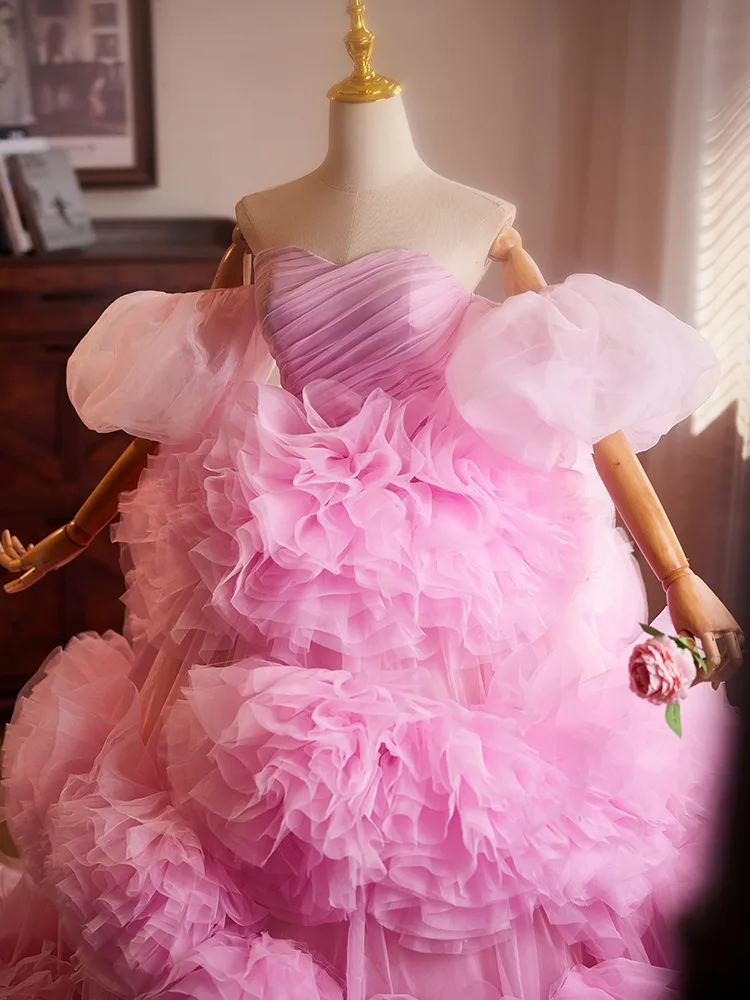 Charming Candy Pink Pleated Prom Dresses 2024 Ball Gown Off-The-Shoulder Puffy Short