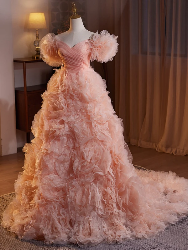 Charmant Rougissant Rose Volants en Cascade Robe De Bal 2024 Princesse De l'épaule Manches Courtes Dos Nu Train De Balayage Promo Robe De Ceremonie