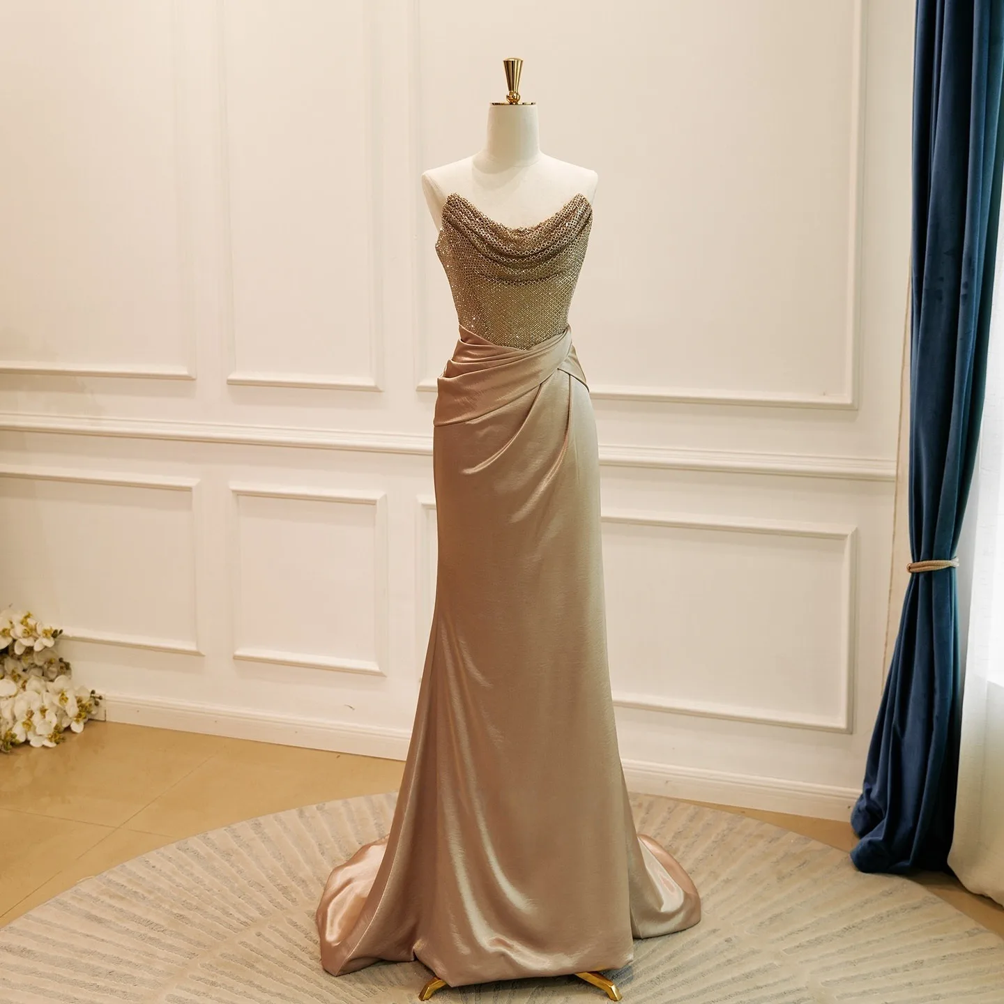 Sexy Gold Rhinestone Evening Dresses 2026 Trumpet Mermaid Strapless Sleeveless Backless