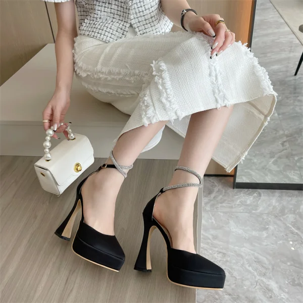 Sexy Fuchsia Cocktail Party Evening Party Satin Womens Sandals 2023 Rhinestone Ankle Strap 13 cm Stiletto Heels Pointed Toe Sandals High Heels