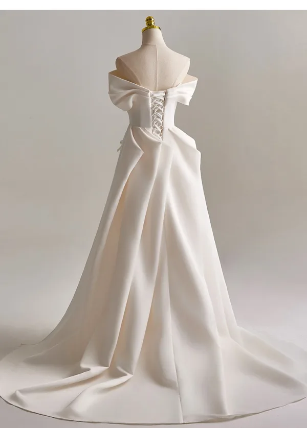Elegant Ivory Bow Satin Prom Dresses 2025 A-Line / Princess Off-The-Shoulder Short Sleeve Backless Floor-Length / Long Formal Dresses