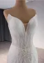 Sexy Haut de Gamme Blanche Perle Faux Diamant Volants en Cascade Robe De Mariée 2024 Trompette / Sirène Bustier Sans Manches Dos Nu Train De Balayage Mariage