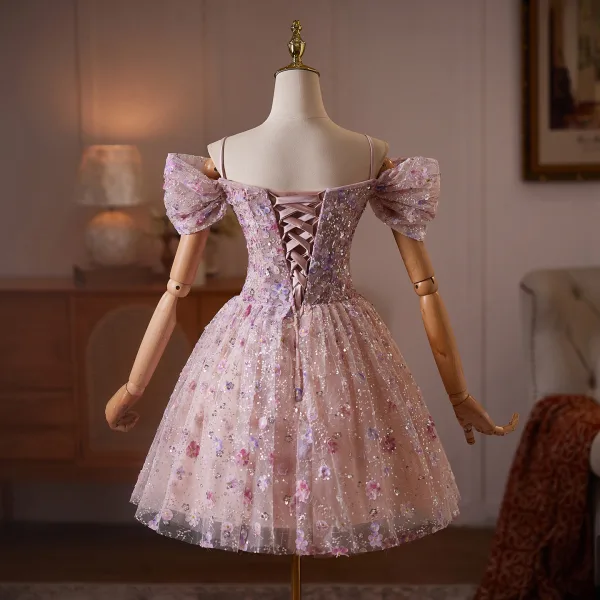 Fée Des Fleurs Rougissant Rose Perlage Perle Faux Diamant Appliques Courte Robe De Bal 2026 Robe Boule De l'épaule Manches Courtes Dos Nu Tulle Robe De Ceremonie