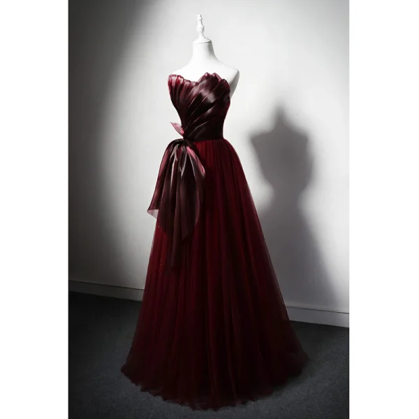 Charming Burgundy Bow Evening Dresses 2023 A-Line / Princess Strapless Sleeveless Backless Floor-Length / Long Evening Party Formal Dresses