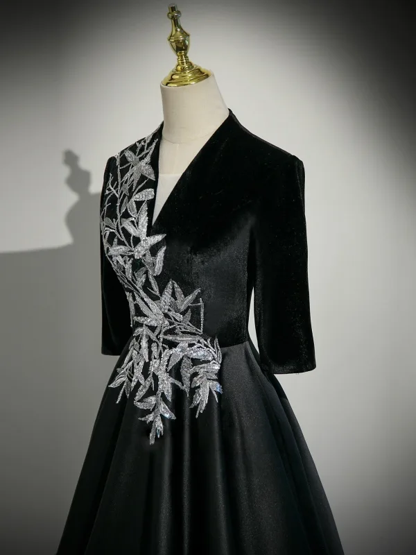 Vintage / Retro Black Sequins Lace Flower Velvet Floor-Length / Long Mother Of The Bride Dresses 2025 A-Line / Princess V-Neck 1/2 Sleeves