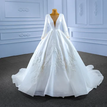 Haut De Gamme Blanche Satin Robe De Mariée 2022 Robe Boule Encolure Dégagée Manches Longues Perlage En Dentelle Fleur Ceinture Chapel Train Mariage