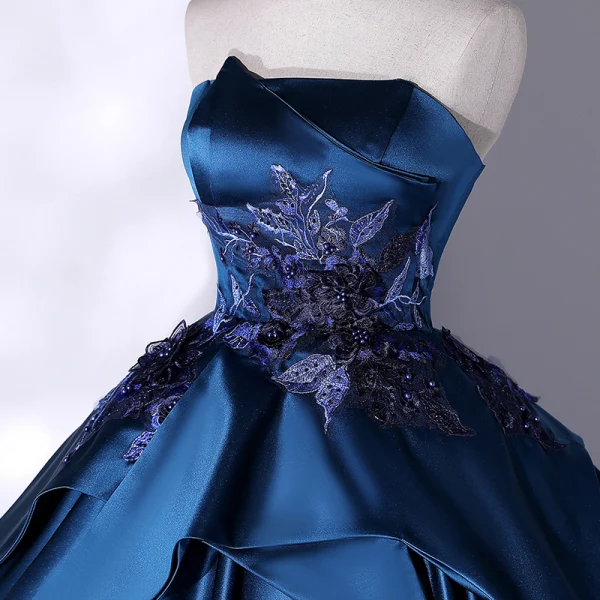 Vintage / Retro Navy Blue Satin Prom Dresses 2022 Ball Gown Strapless Pearl Lace Flower Sleeveless Backless Floor-Length / Long Formal Dresses