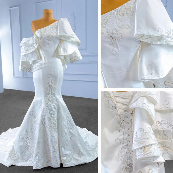 High End Elegante Weiß Satin Perlenstickerei Pailletten Brautkleider / Hochzeitskleider 2023 Meerjungfrau Fallende Rüsche One-Shoulder Kurze Ärmel Rückenfreies Hof-Schleppe Hochzeit