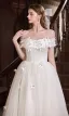 Leichtes Weiß Perle Schmetterling Brautkleider / Hochzeitskleider 2025 A Linie Off Shoulder Kurze Ärmel Rückenfreies Lange