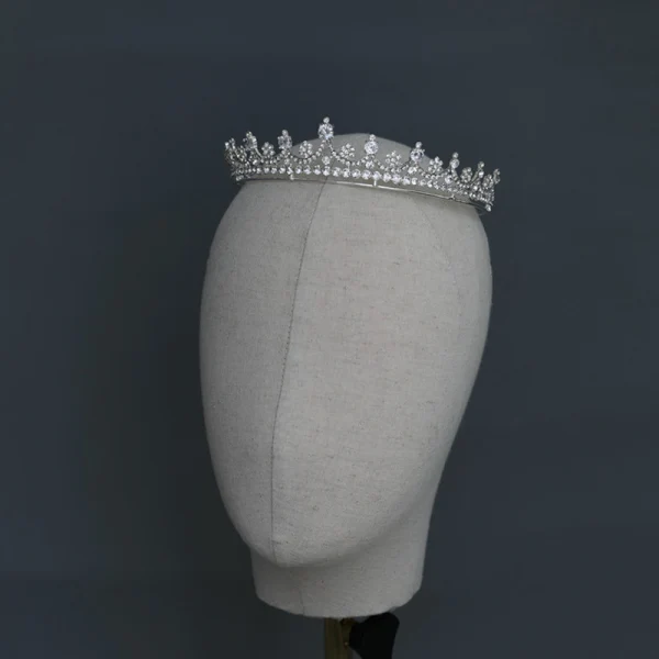 Fine Sølv Rhinestone Bryllup Tiara 2022 Zirkon Legering Tiara Har Tilbehor