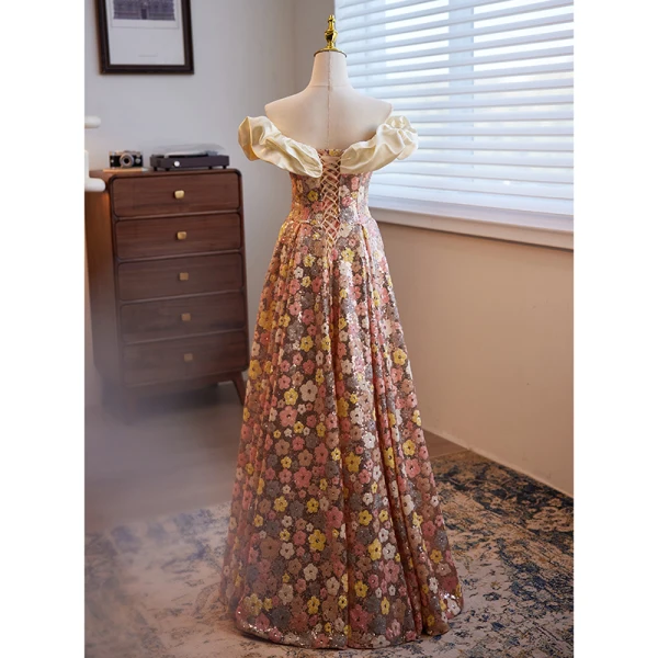 Chic / Beautiful Champagne Sequins Flower Prom Dresses 2024 Off-The-Shoulder A-Line / Princess Sleeveless Backless Floor-Length / Long Formal Dresses