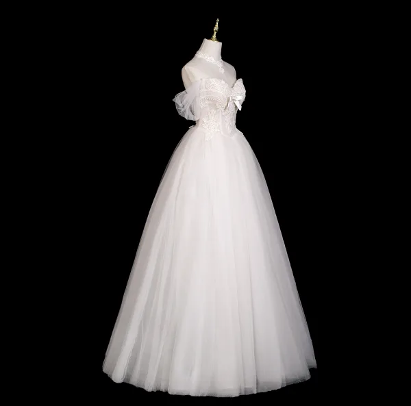 Simple Légère Blanche Perlage Perle En Dentelle Fleur Robe De Mariée 2025 Princesse De l'épaule Manches Courtes Dos Nu Longue Mariage
