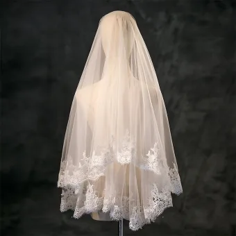 Elegant Ivory Lace Flower Tulle Wedding Veils 2025