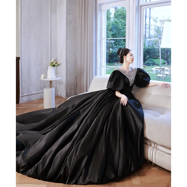 Vintage / Retro Rhinestone Black Prom Dresses 2023 Ball Gown Scoop Neck Puffy Short Sleeve Court Train Prom Formal Dresses