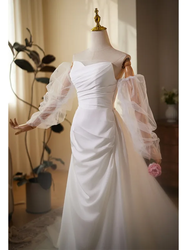 Schöne Weiß Satin Leichtes Brautkleider / Hochzeitskleider 2025 Meerjungfrau Bandeau Ärmellos Rückenfreies Sweep / Pinsel Zug Hochzeit