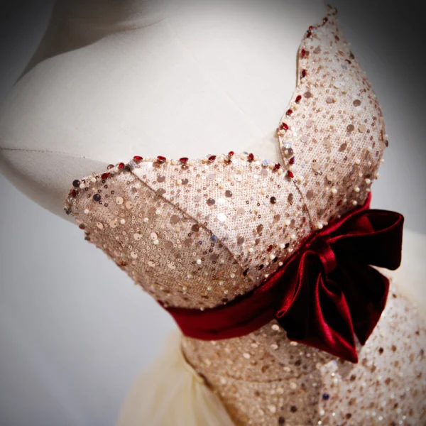 Sexy Champagner Pailletten Schleife Abendkleider 2023 Ballkleid Bandeau Ärmellos Rückenfreies Hof-Schleppe Abend Festliche Kleider