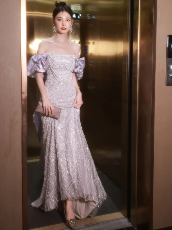 Sexy Lavendel Perlenstickerei Perle Abendkleider 2024 Meerjungfrau Off Shoulder Kurze Ärmel Rückenfreies Schleife Sweep / Pinsel Zug Abend Festliche Kleider