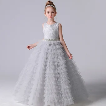Chic Belle Gris Volants En Cascade Anniversaire Robe Ceremonie Fille 2022 Princesse Encolure Dégagée Sans Manches Noeud Ceinture Longue Robe Ceremonie Fille