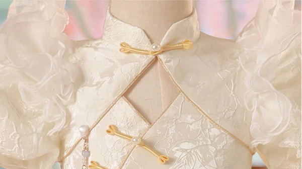 Style Chinois Blanche Volants en Cascade Anniversaire Robe Ceremonie Fille 2024 Robe Boule Col Haut Gonflée Manches Courtes Dos Nu Longue