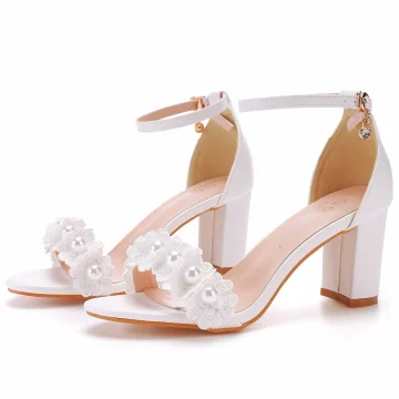 Sexy White Lace Flower Pearl Wedding Shoes 2023 Ankle Strap 7 Cm Stiletto Heels Open Peep Toe Wedding Sandals High Heels