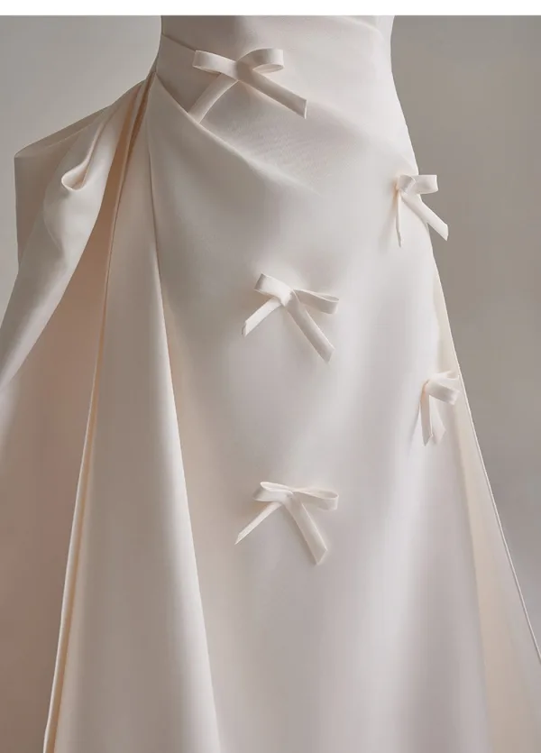 Elegant Ivory Bow Satin Prom Dresses 2025 A-Line / Princess Off-The-Shoulder Short Sleeve Backless Floor-Length / Long Formal Dresses
