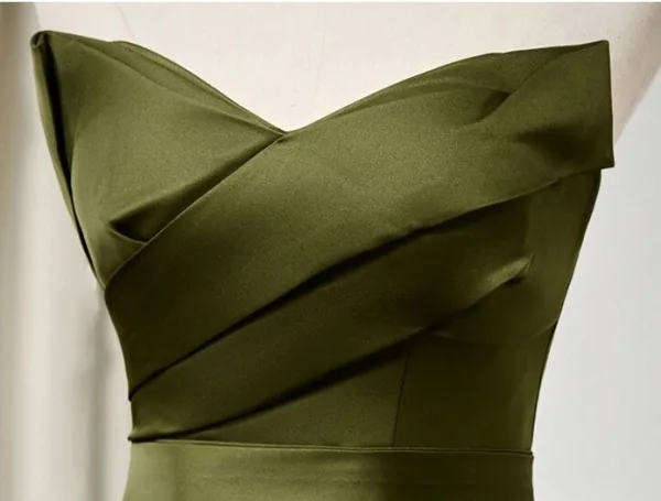 Vintage / Originale Vert Foncé Satin Robe De Bal 2024 Robe Boule Bustier Sans Manches Ceinture Dos Nu Longue Promo Robe De Ceremonie