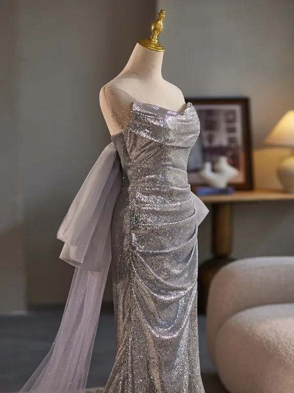 Sexy Silber Grau Pailletten Gespaltete Front Ballkleider 2024 Meerjungfrau Bandeau Ärmellos Rückenfreies Sweep / Pinsel Zug Ball Festliche Kleider