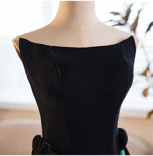 Charmant Dunkelgrün Perlenstickerei Pailletten Ballkleider 2023 Meerjungfrau Bandeau Ärmellos Rückenfreies Sweep / Pinsel Zug Ball Festliche Kleider