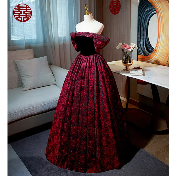 Vintage / Retro Burgundy Printing Prom Dresses 2022 A-Line / Princess Off-The-Shoulder Puffy Short Sleeve Backless Floor-Length / Long Formal Dresses
