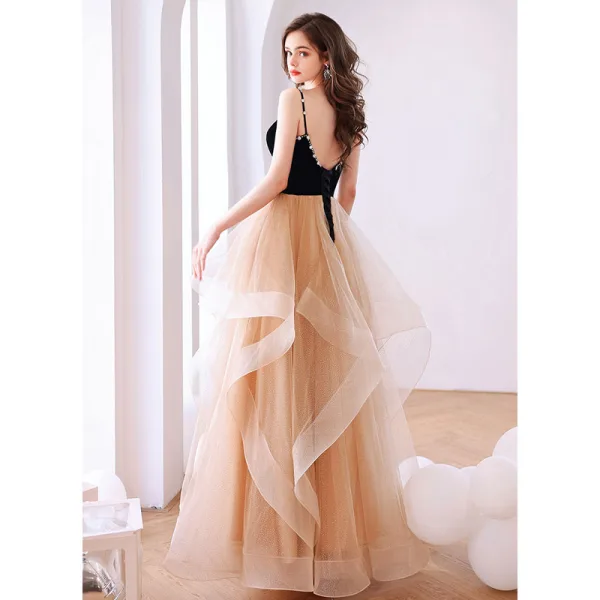 Mode Sorte Glitter Gallakjoler 2022 Prinsesse Spaghetti Straps Pailletter Rhinestone Ærmeløs Halterneck Lange Cascading Flæser Kjoler