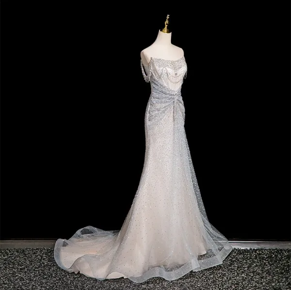 Sexy Silber Grau Perlenstickerei Pailletten Strass Abendkleider 2025 Meerjungfrau Bandeau Ärmellos Rückenfreies Sweep / Pinsel Zug Abend Festliche Kleider