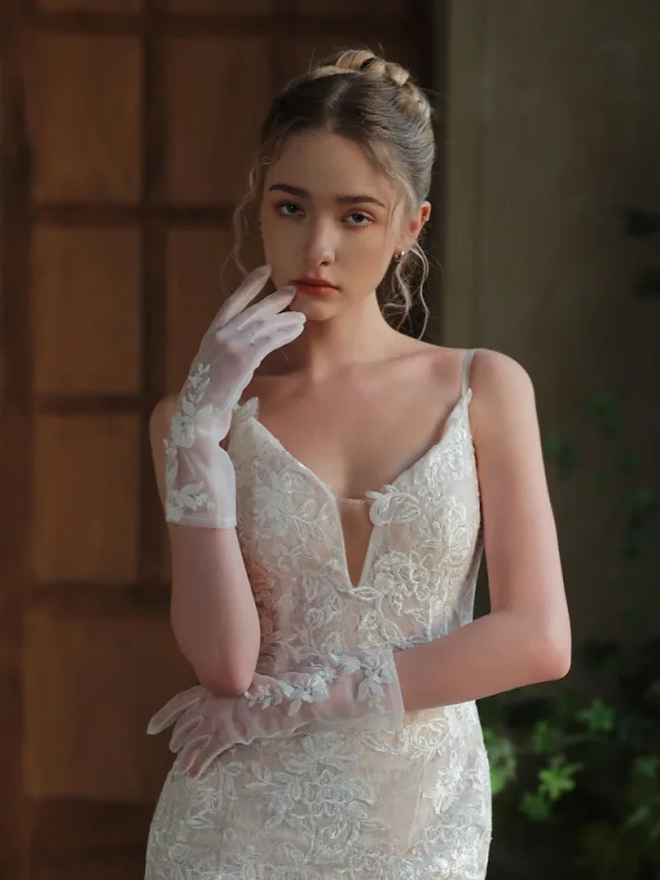 Elegant Lace Flower White Wedding Bridal Gloves 2025 Tulle